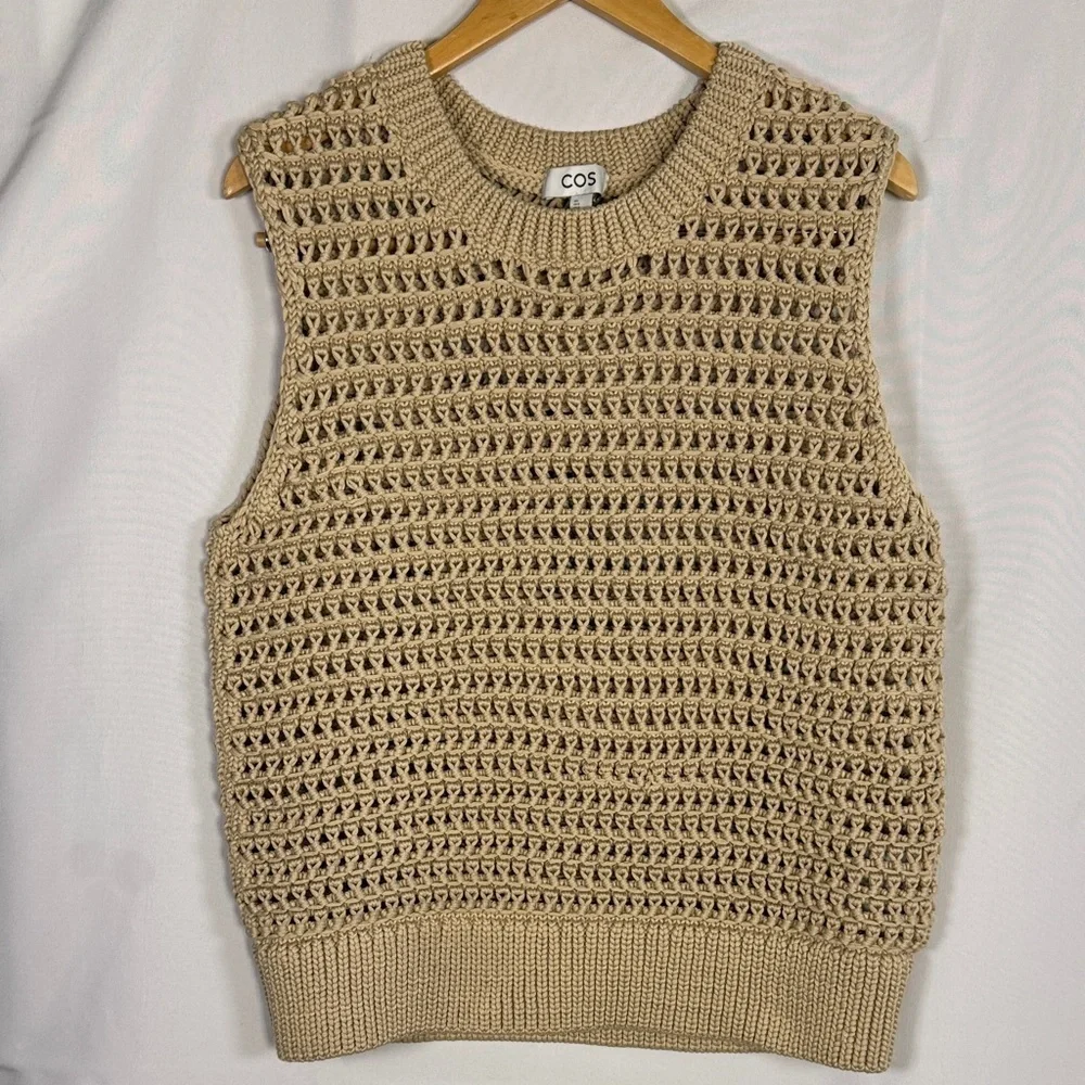 COS Beige Minimalist Knit Women’s Sweater Vest size Large